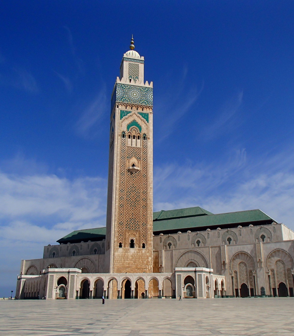 Location de voiture  Casablanca pour aller  la mosque Hassan II
